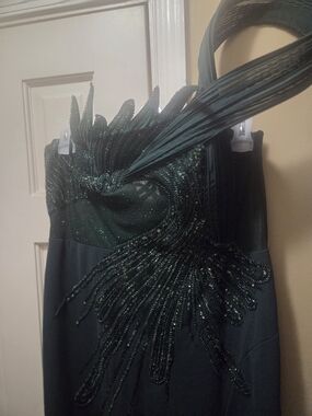 SHEIN Dark Green Beaded One-Shoulder Prom Dress